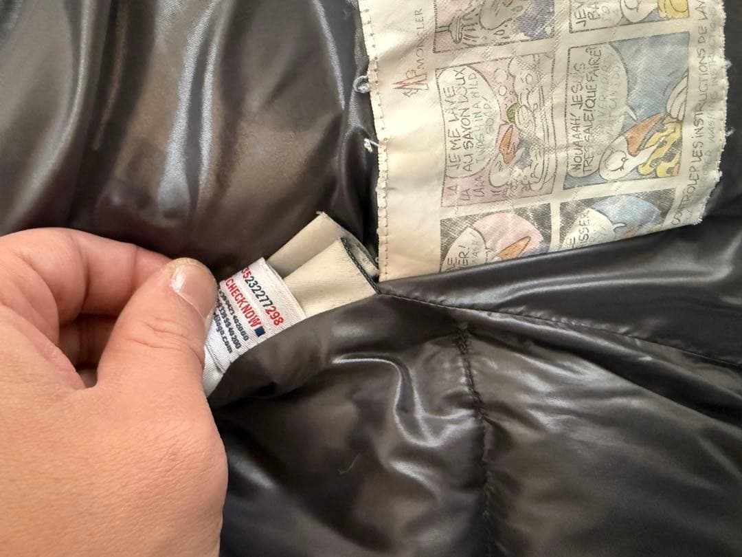 美品！モンクレールのダウンジャケット　MONCLER