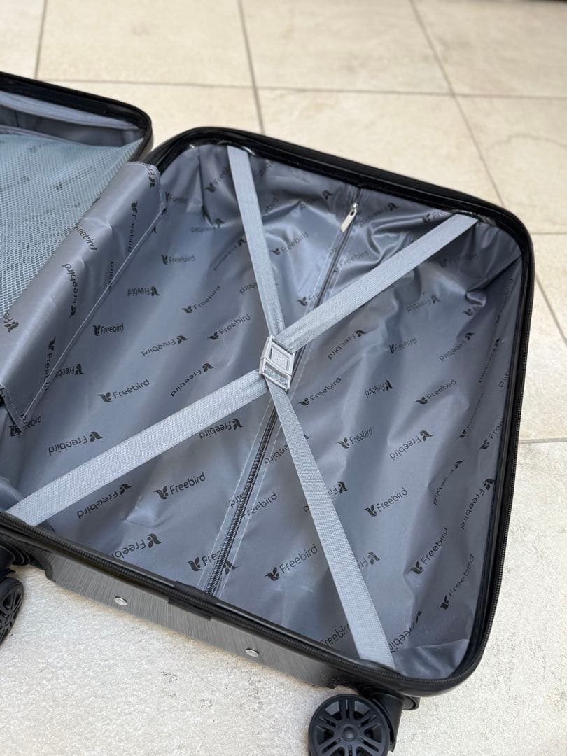 Porsche 軽量 キャリーケース　機内持ち込み