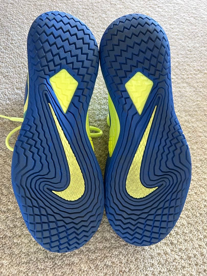 Nikeテニスシューズ ヴェイパーケージ4ラファ