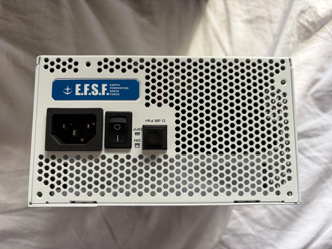 電源ユニット ASUS ROG-STRIX-850G-GUNDAM-EDITION