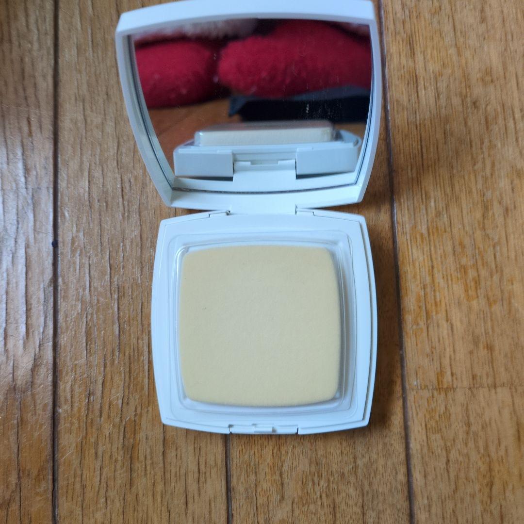 新品未使用 生産終了品 シャネル ル ブラン コンパクト ラディアンス 10