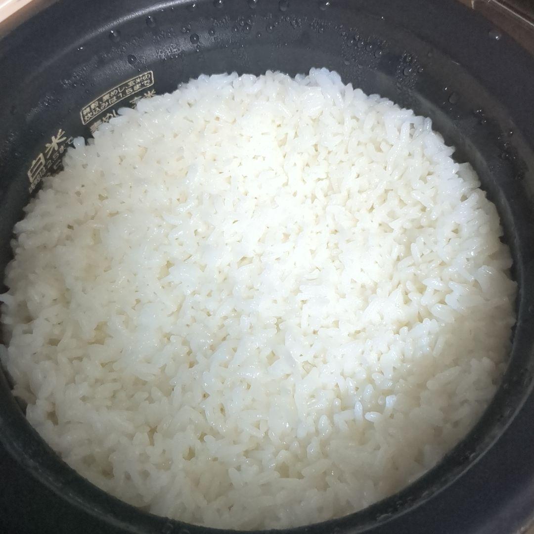 美品　タイガー超高級炊飯器　土鍋ご泡火炊 JRX-T060-KT コスモブラック