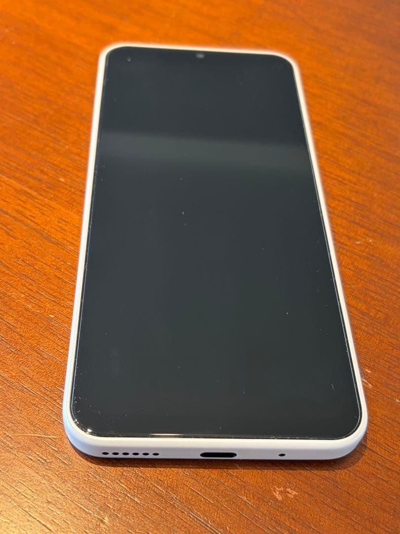 Libero 5G IV ホワイト　SIMフリー　モデルA302ZT 本体