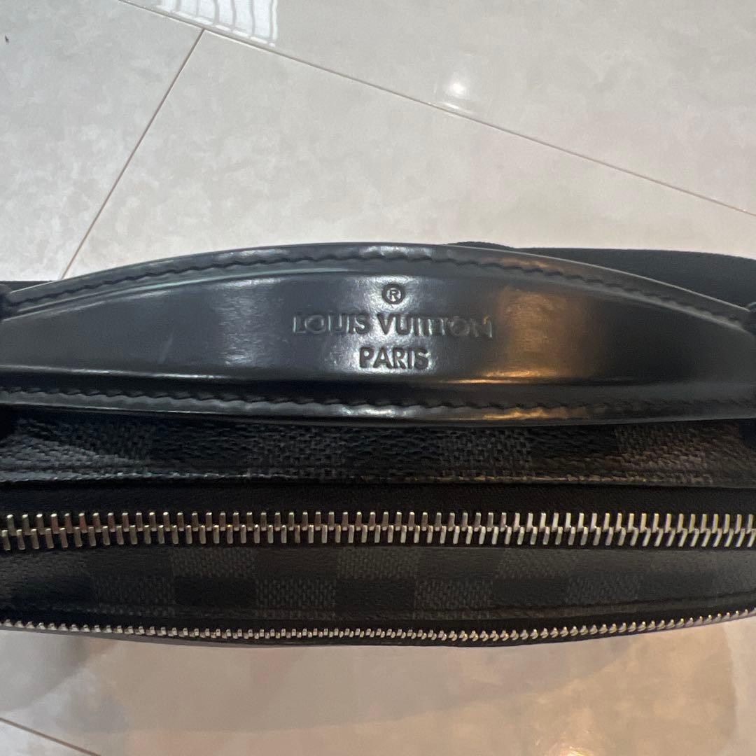 LOUIS VUITTON ダミエ グラフィットアンブレール