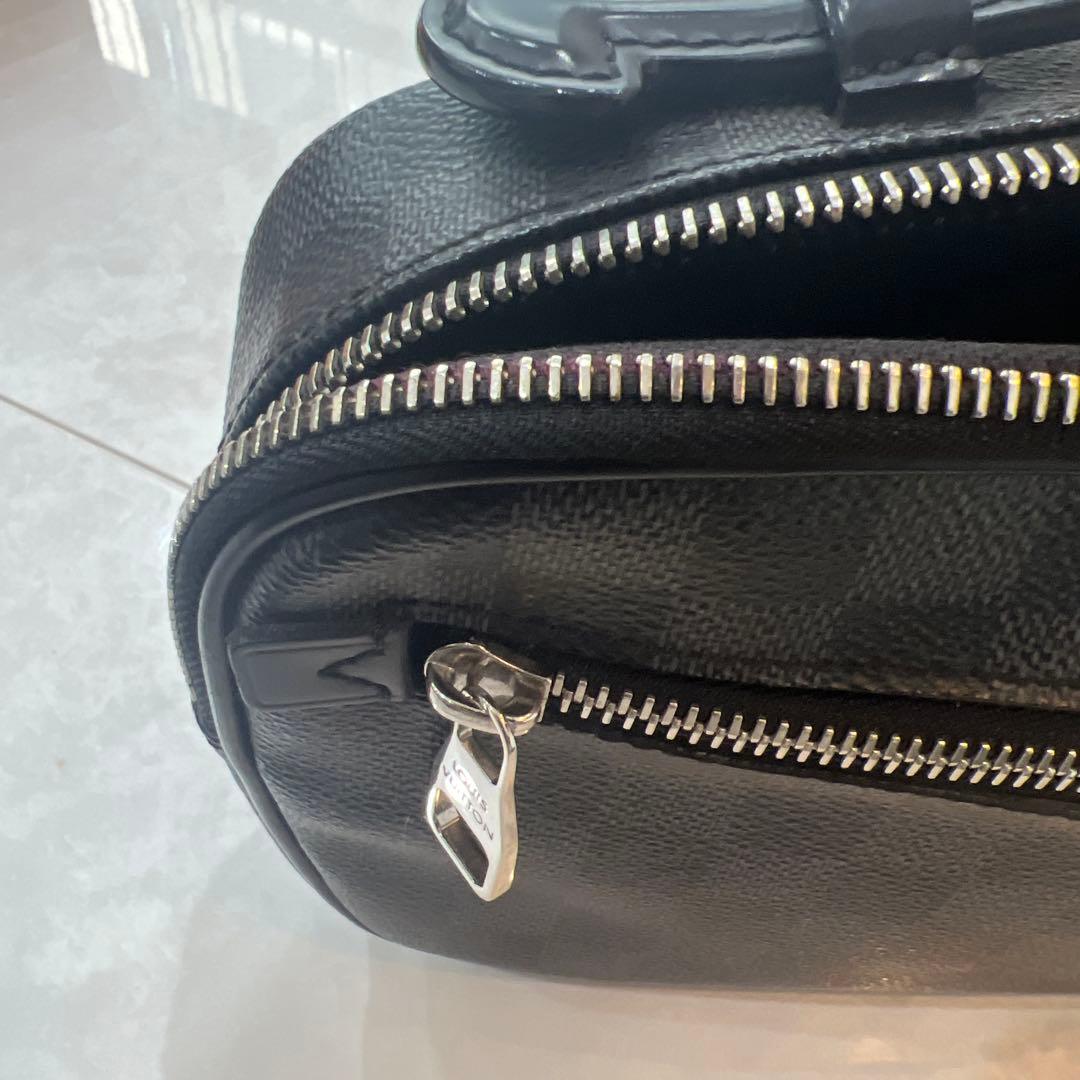 LOUIS VUITTON ダミエ グラフィットアンブレール