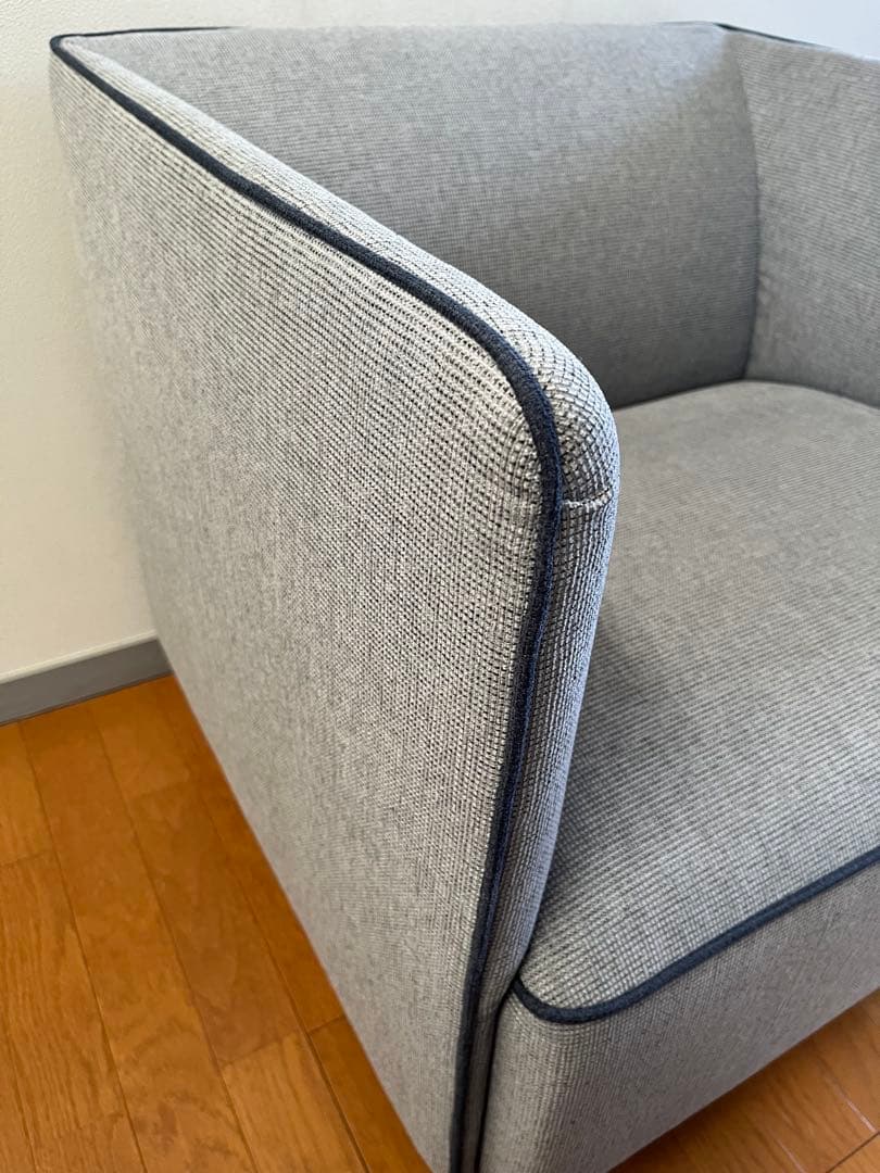 PLUS プラス　S1 アームチェア　② 19万　シングルソファ　モダン　美品