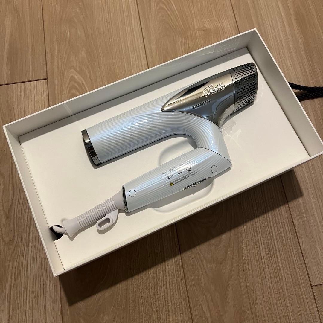 リファ　ビューテック　ドライヤー　スマート