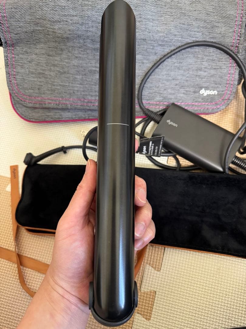 Dyson ストレートヘアアイロン HS07
