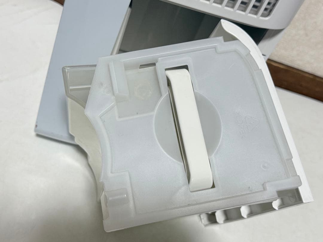 シャープ 23畳 冷風・衣類乾燥除湿機 CM-L100 2020年製