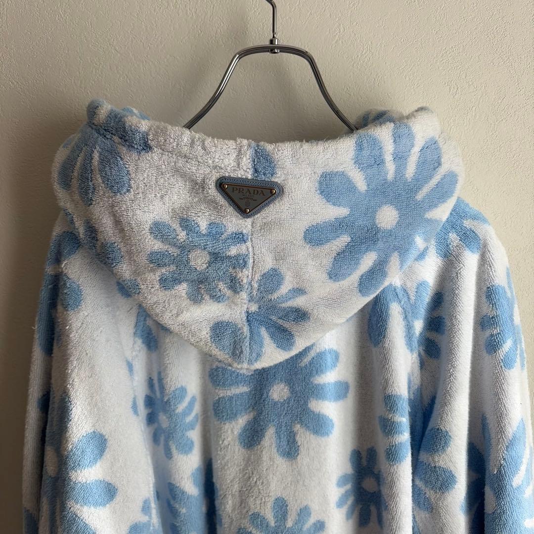 PRADA 三角プレート ロゴ入り パイル生地パーカー総柄 花柄 オーバーサイズ