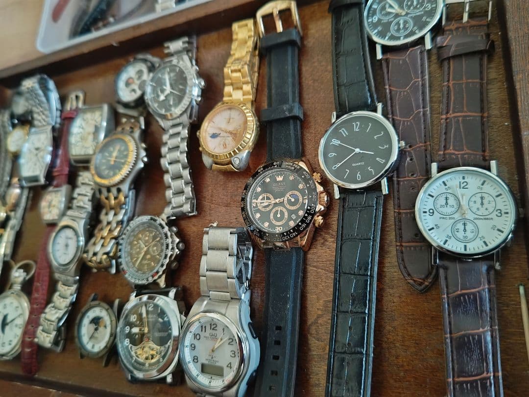 ジャンク腕時計部品セット売り