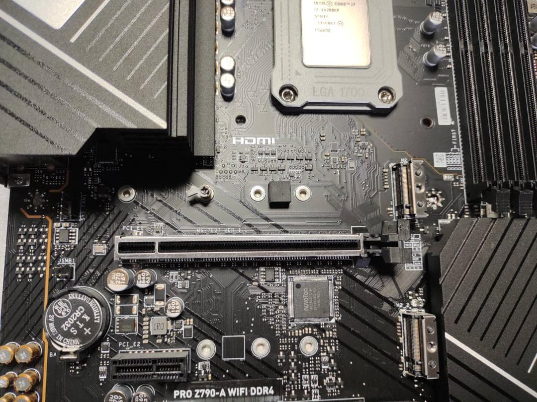 i7 14700KFと MSI Z790-A WIFI DDR4 動作確認済み