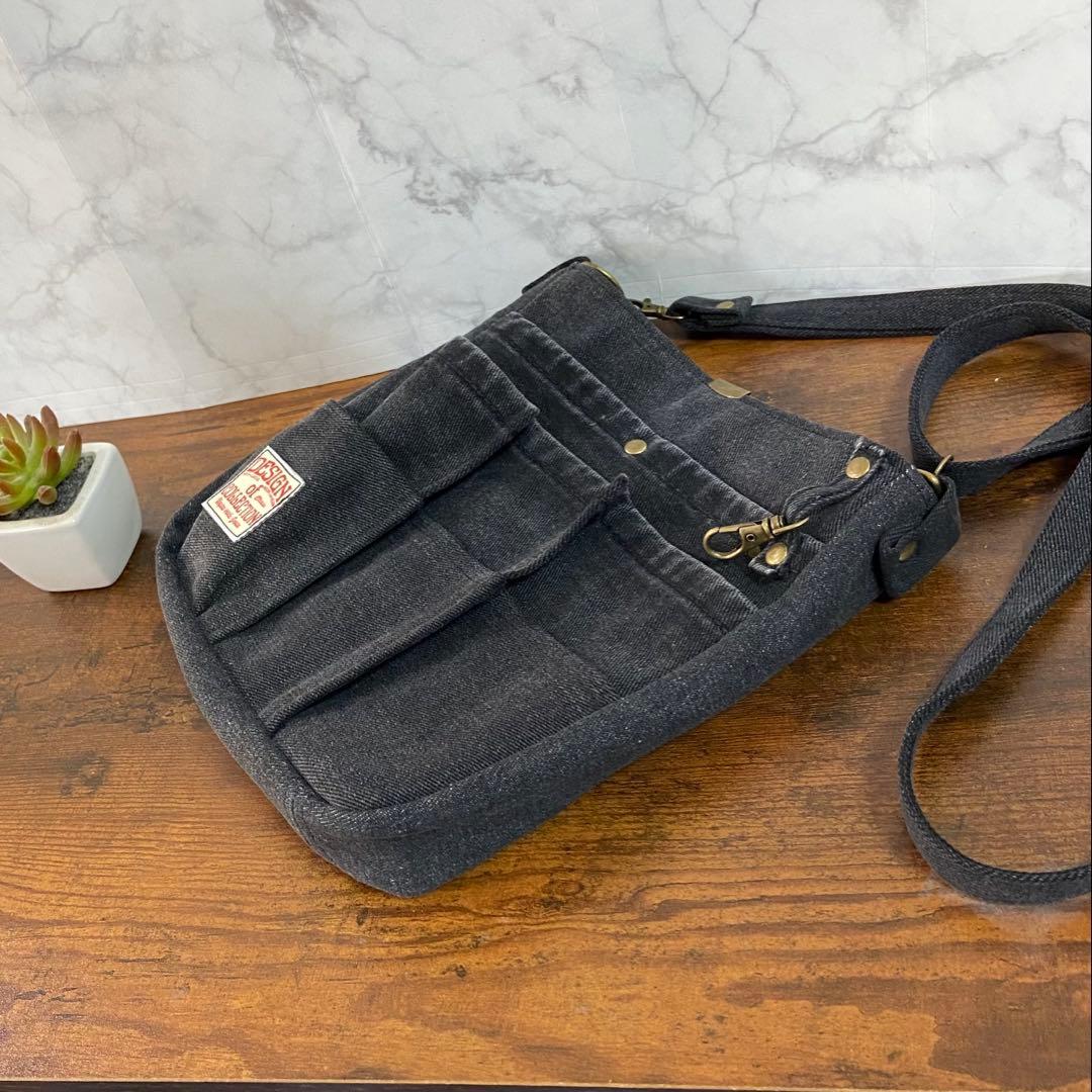 専用※NO.32 デニムリメイク【ショルダーバッグ】ハンドメイド