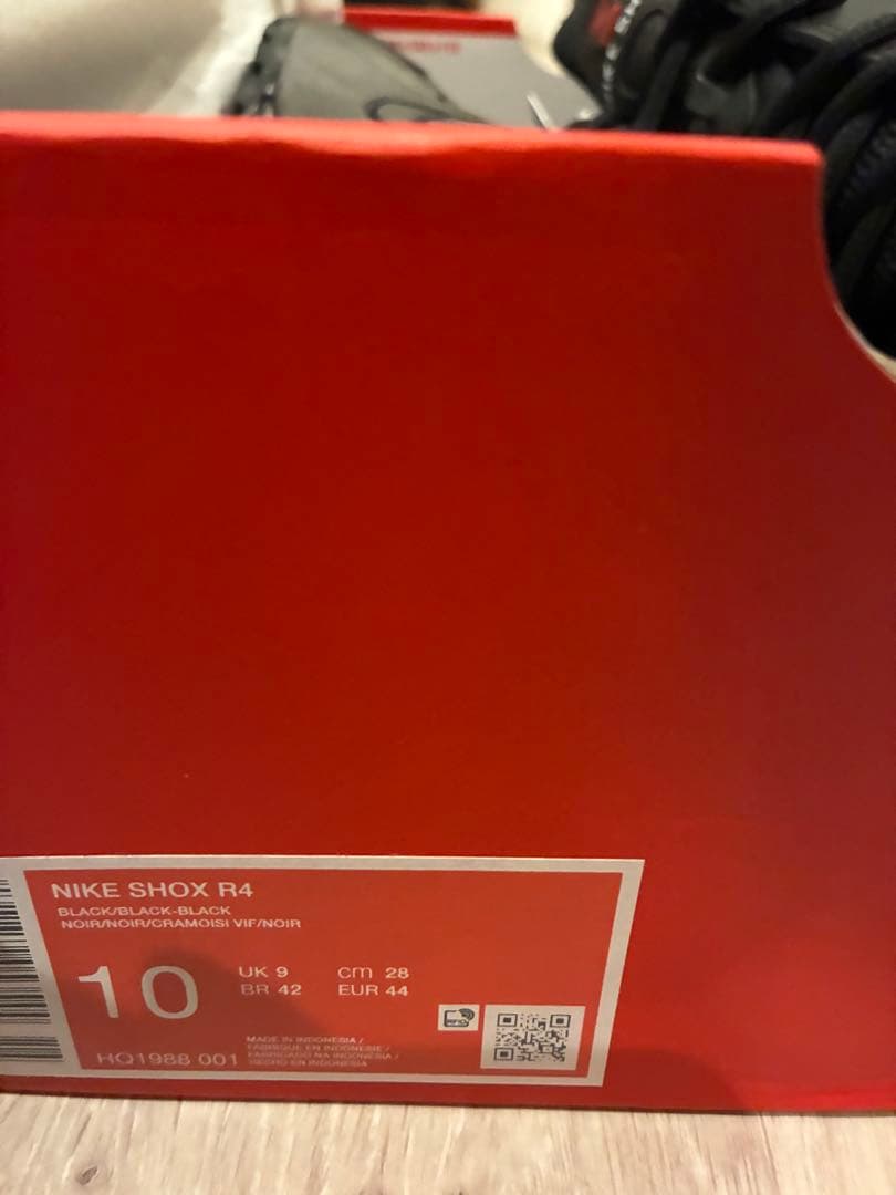 新品未使用　NIKE SHOX R4 28cm