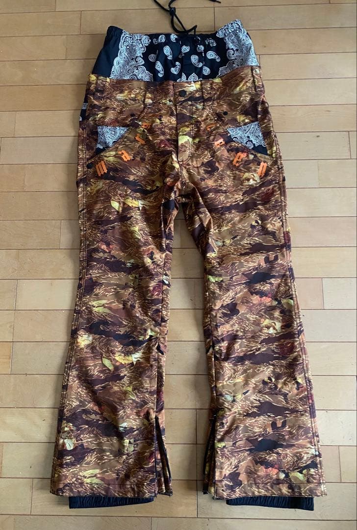 MARQLEEN マークリーンパンツ　サイズM 迷彩　スノボパンツ