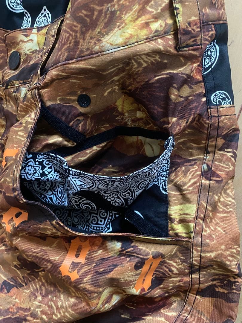 MARQLEEN マークリーンパンツ　サイズM 迷彩　スノボパンツ