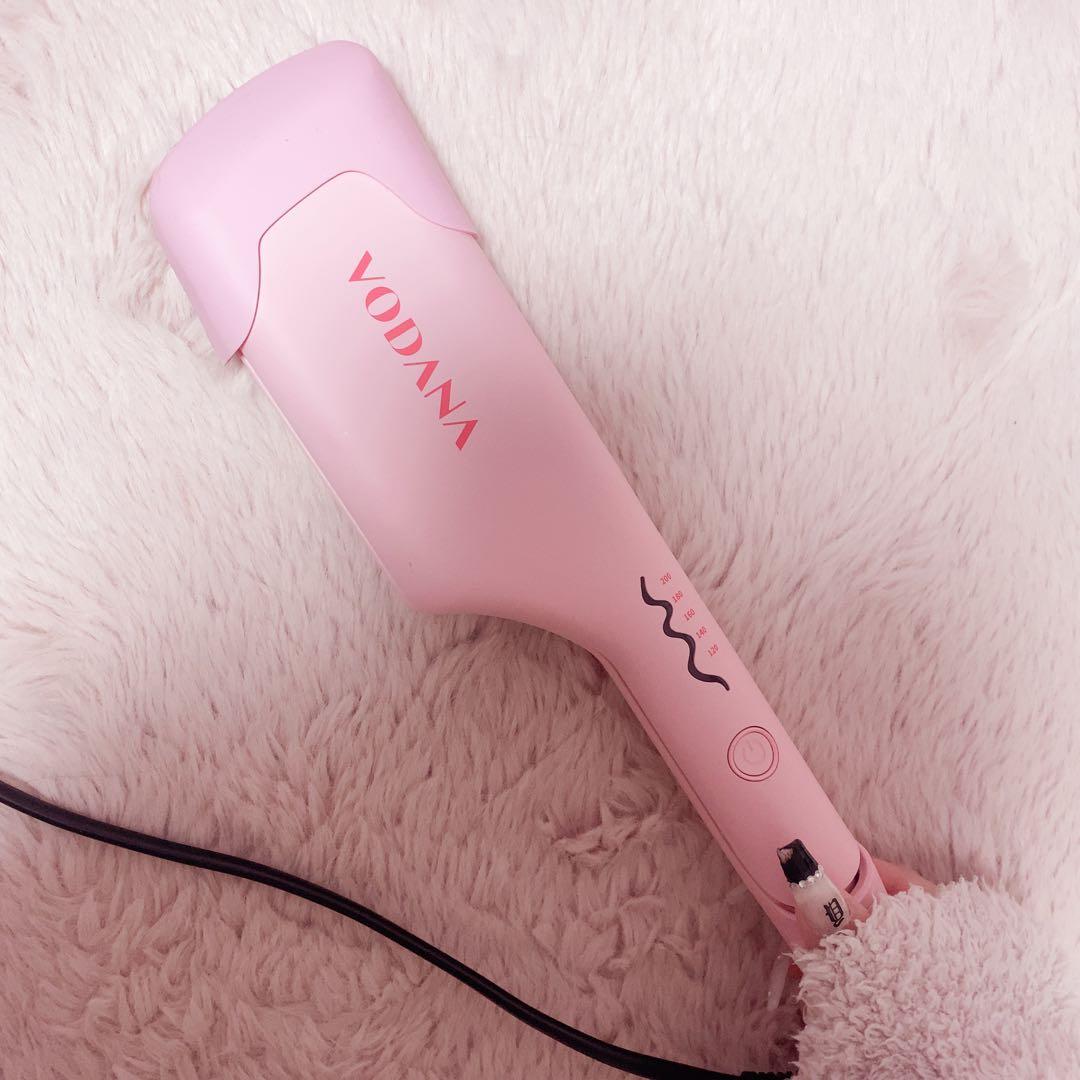 ボダナ VODANA トリプルフロウウェーブアイロン♥ピンク）♥32mm ♥