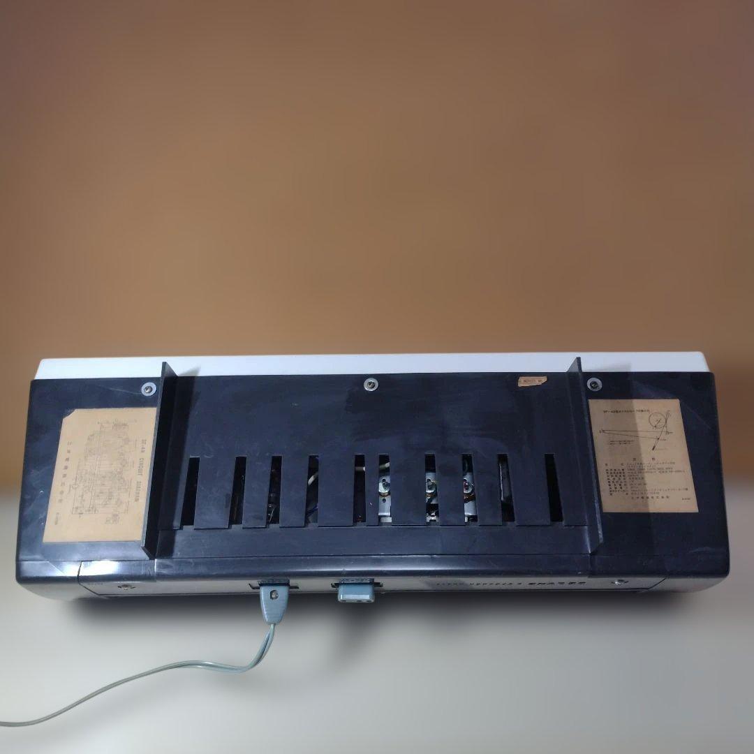 DELUXE SANYO サンヨーSF-49真空管ラジオ2スピーカー5球スーパー