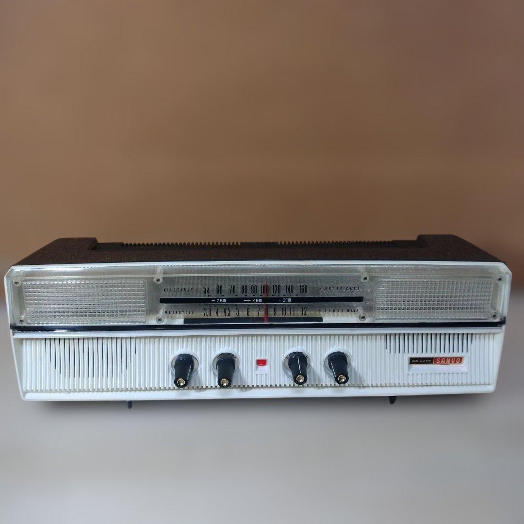 DELUXE SANYO サンヨーSF-49真空管ラジオ2スピーカー5球スーパー