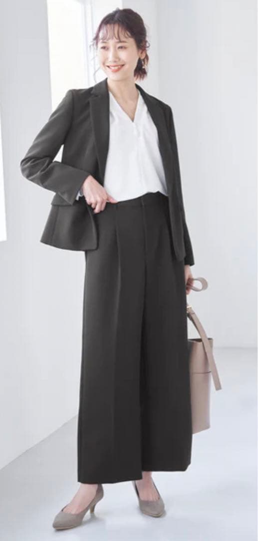 新品未使用 ロペピクニックサイズ40 スーツ&ワイドパンツ　セットアップ黒