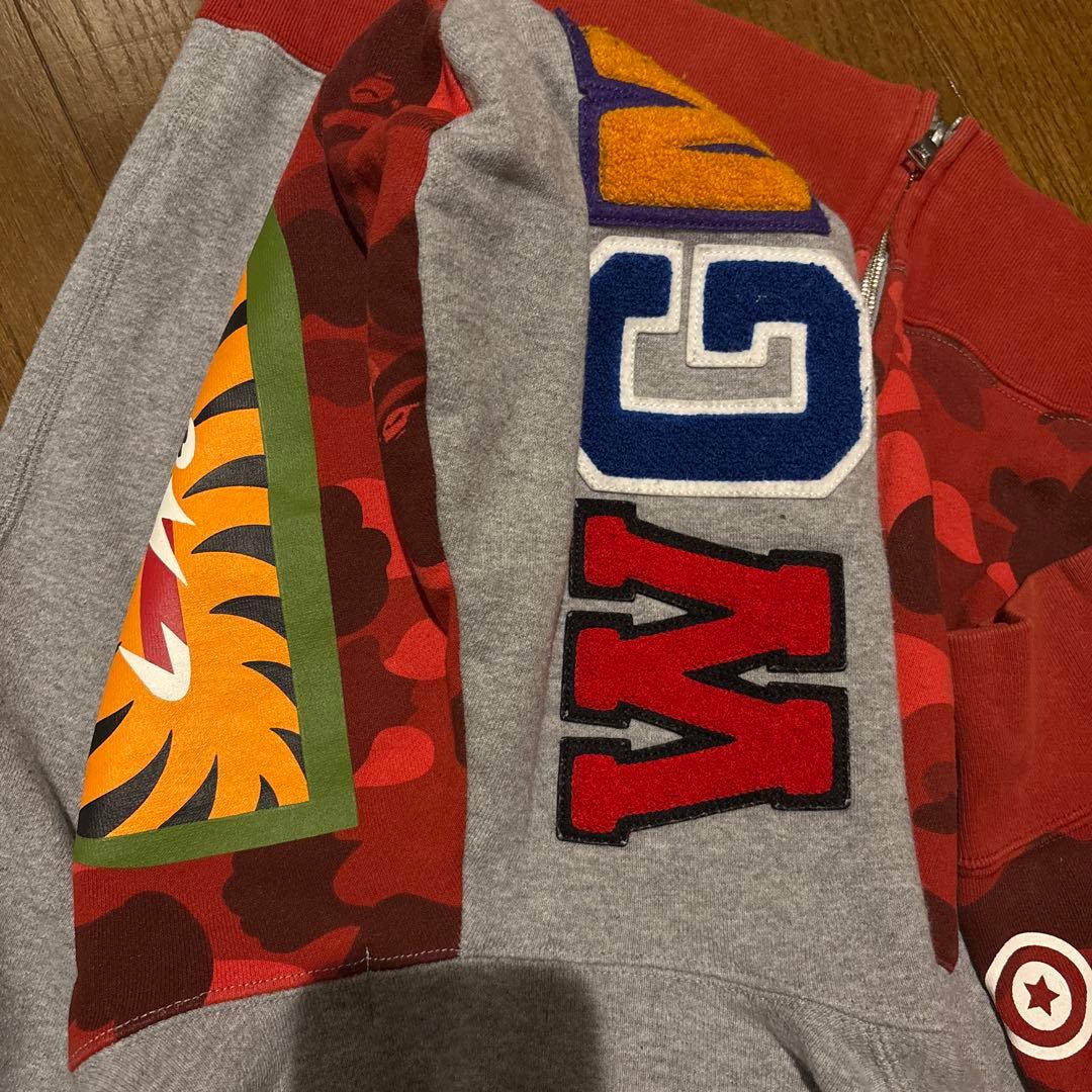 A BATHING APE（BAPE）シャーク フルジップ パーカー