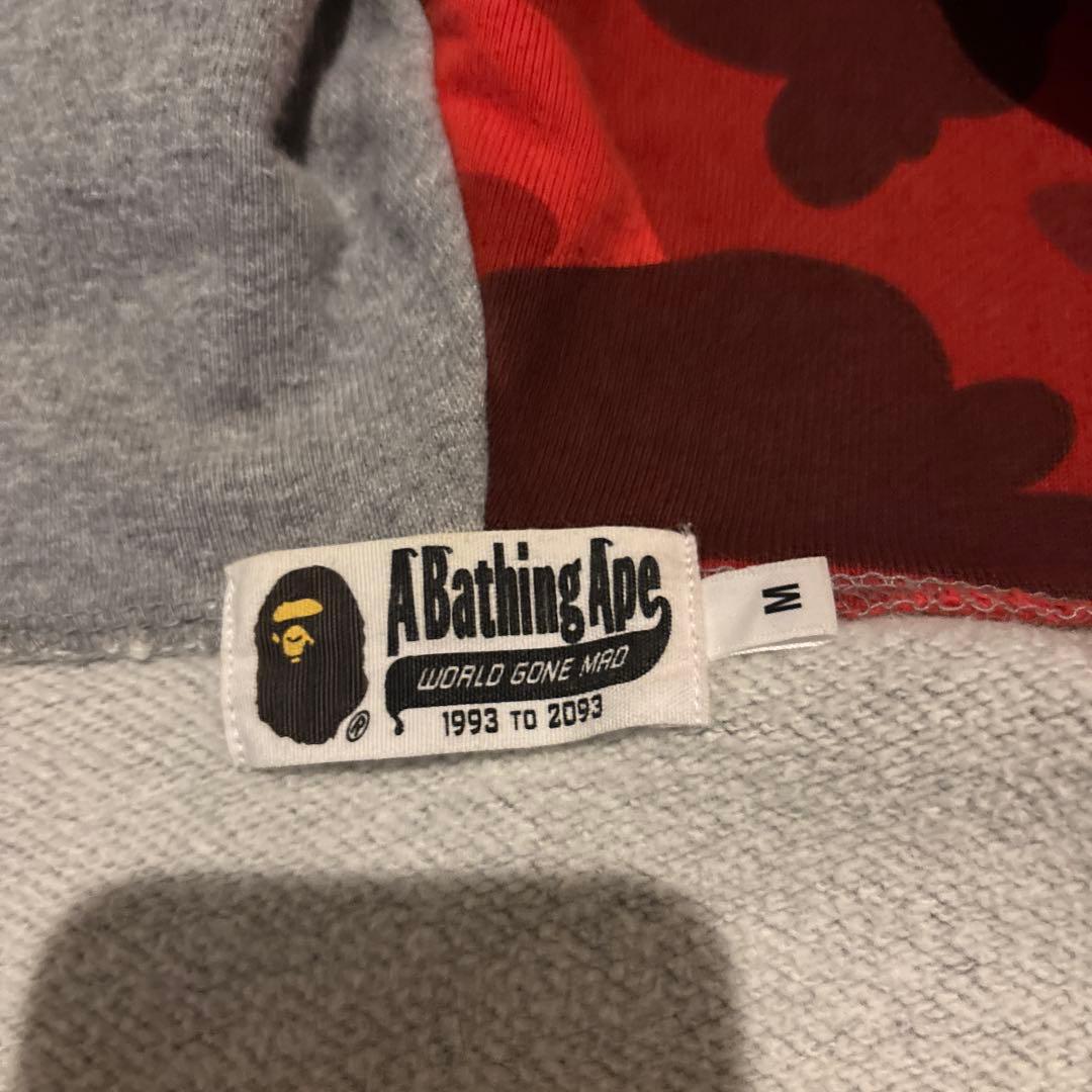 A BATHING APE（BAPE）シャーク フルジップ パーカー