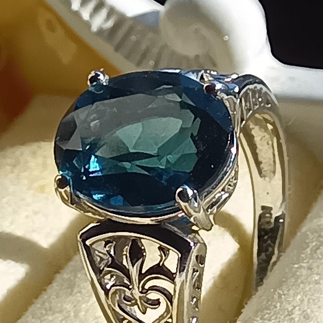 ロンドンブルー付リングK１０WG　重量合計３.３gの単純計算価格は３６,８００円