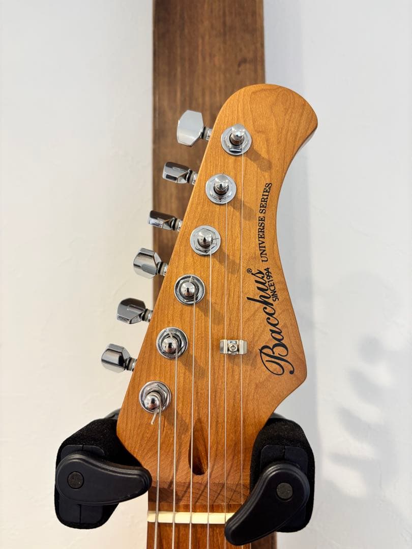 バッカス　エレキギターBST-3RSM