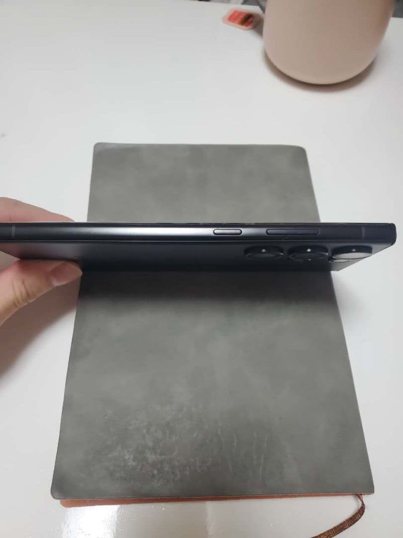 ブラック スマートフォン 本体