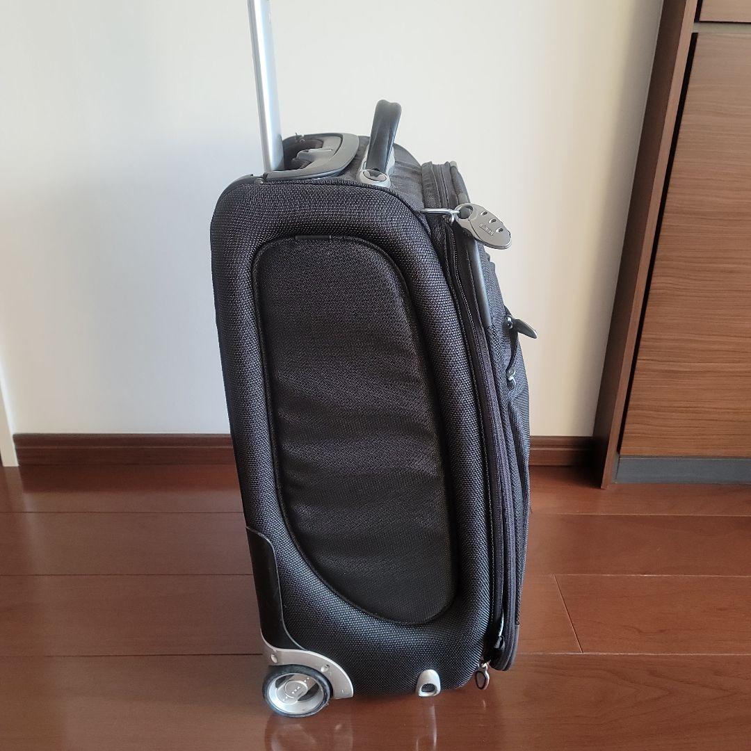 TUMI 数量限定貴重モデル　キャリーケース　ハンドル向き回転機能付き