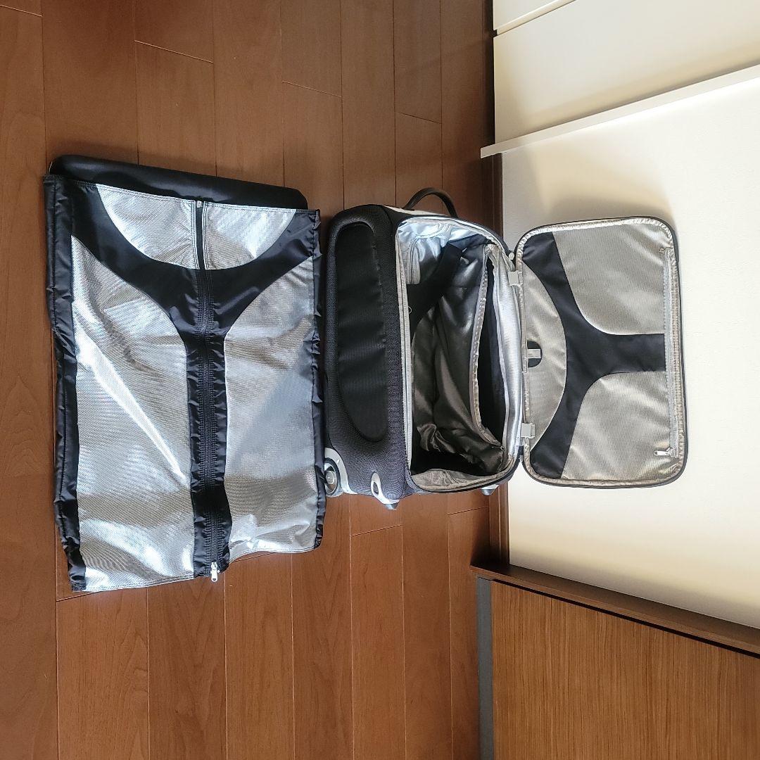 TUMI 数量限定貴重モデル　キャリーケース　ハンドル向き回転機能付き