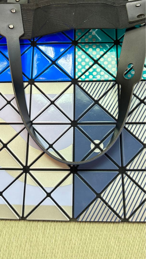 美品希少カラー バオバオ　イッセイミヤケ　BAOBAO ISSEY MIYAKE