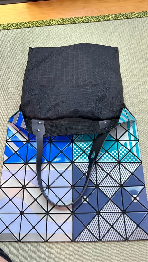 美品希少カラー バオバオ　イッセイミヤケ　BAOBAO ISSEY MIYAKE