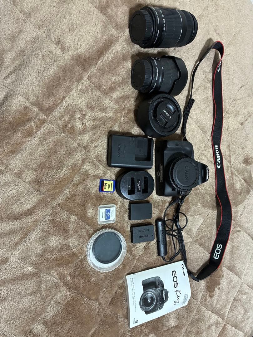 一眼レフカメラ　Canon EOS KissX7