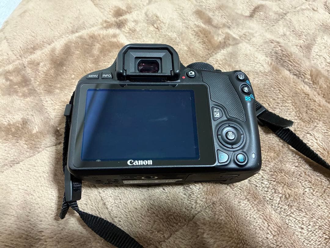 一眼レフカメラ　Canon EOS KissX7