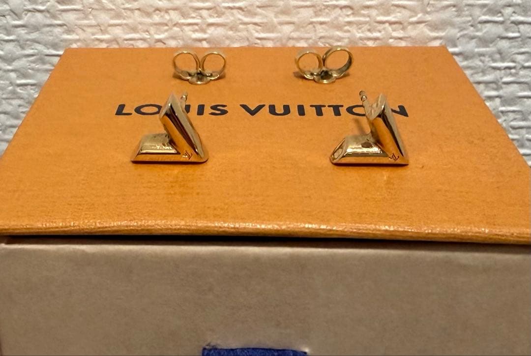 ピアス・エセンシャル V:ゴールド