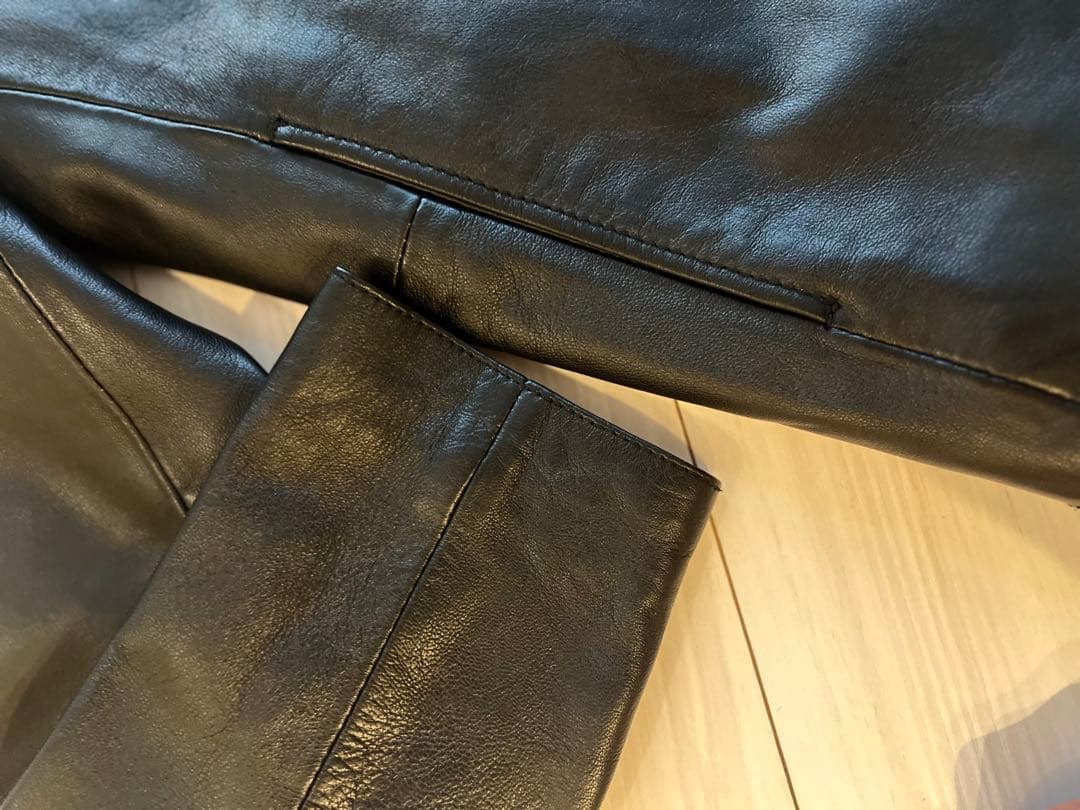 本日限り値下げ！ユナイテッド アローズ ブラックノーカラー レザーライダース