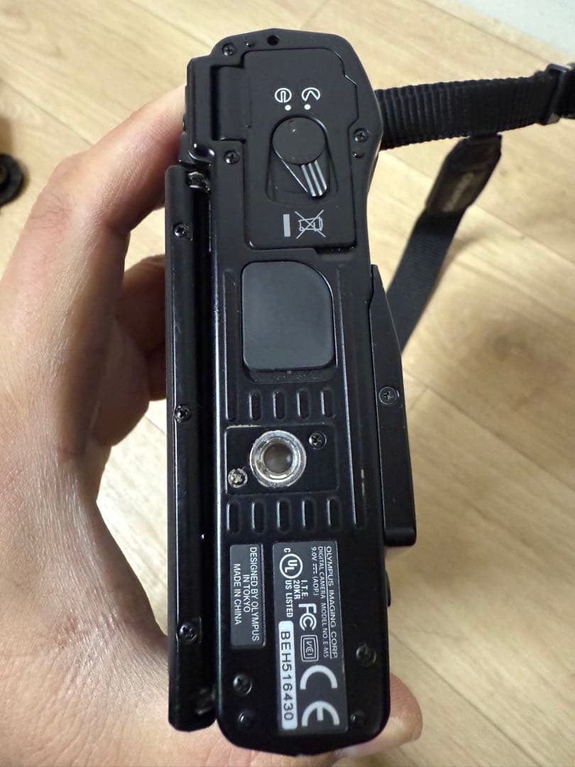 OLYMPUS OM-D E-M5 ミラーレス一眼レフカメラ