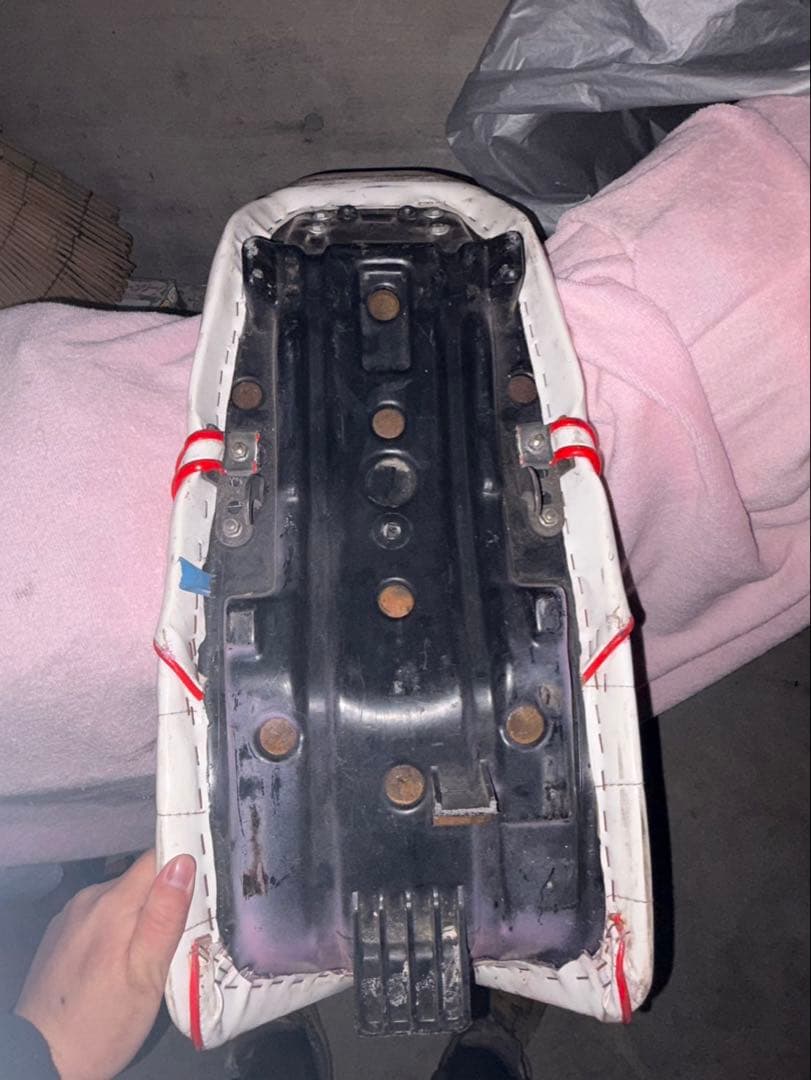 【週末値下げ中】cbr400f 三段シート シート