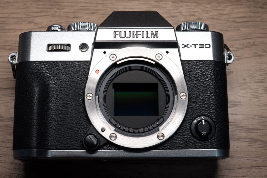 Fujifilm X-T30 ミラーレス一眼 シルバー　おまけバッテリー