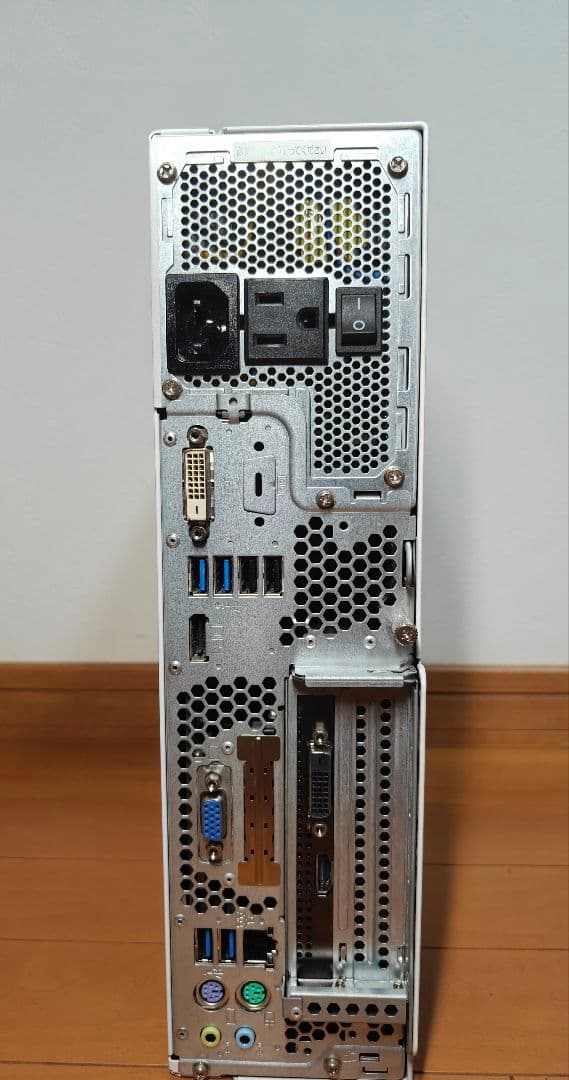 fujitsu esprimo d588/vw ライトゲーミングpc