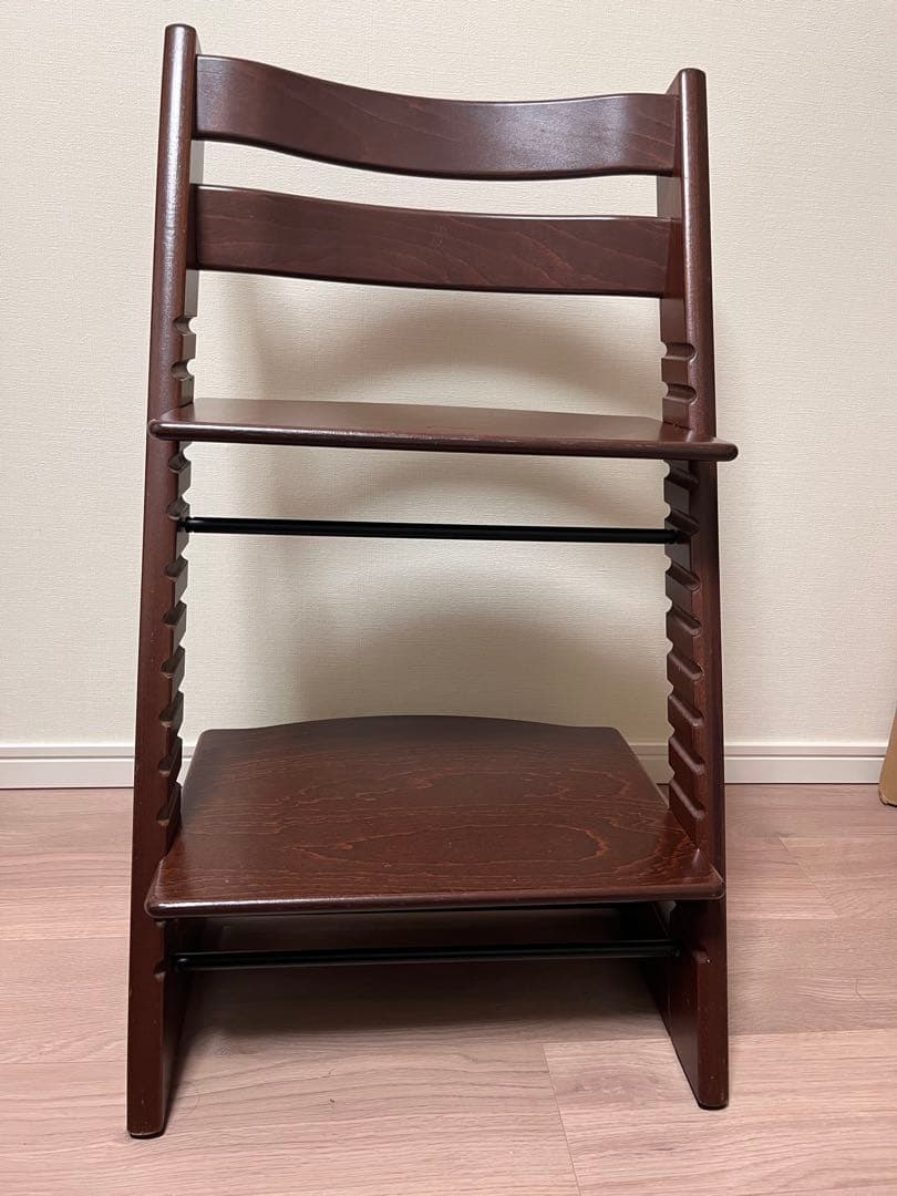 トリップトラップ　ハイチェア　ウォルナットブラウン