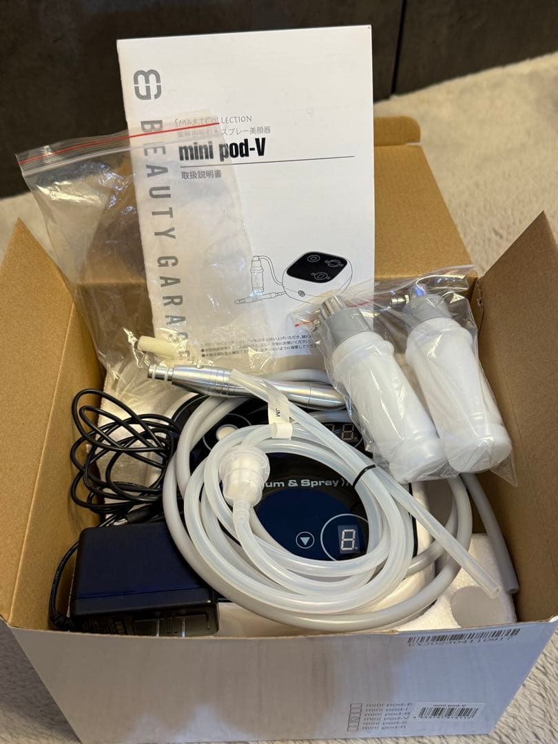 業務用吸引＆スプレー美顔器 mini pod-V