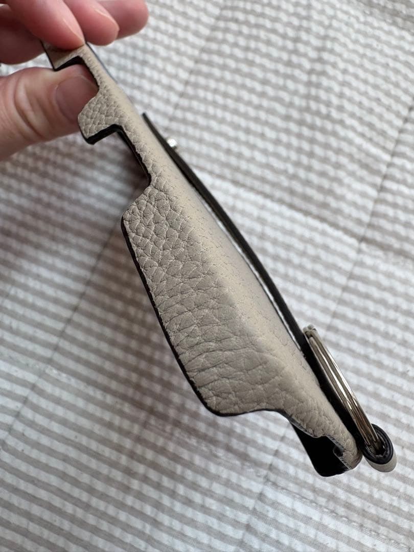 ボナベンチュラ　iPhone16ケース　グレージュ