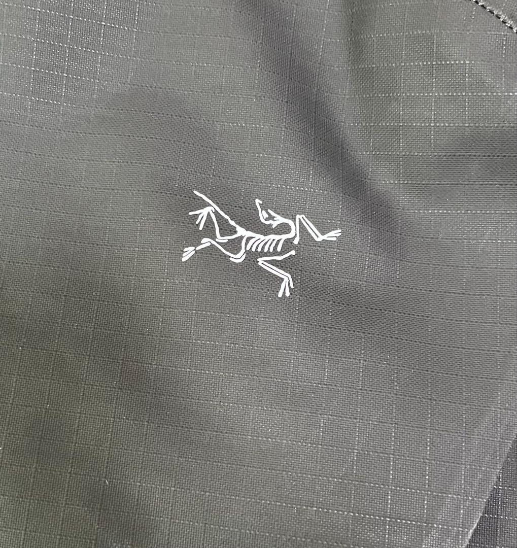【新品未使用】国内正規品ARC'TERYX グランヴィル10 クーリエ バッグ