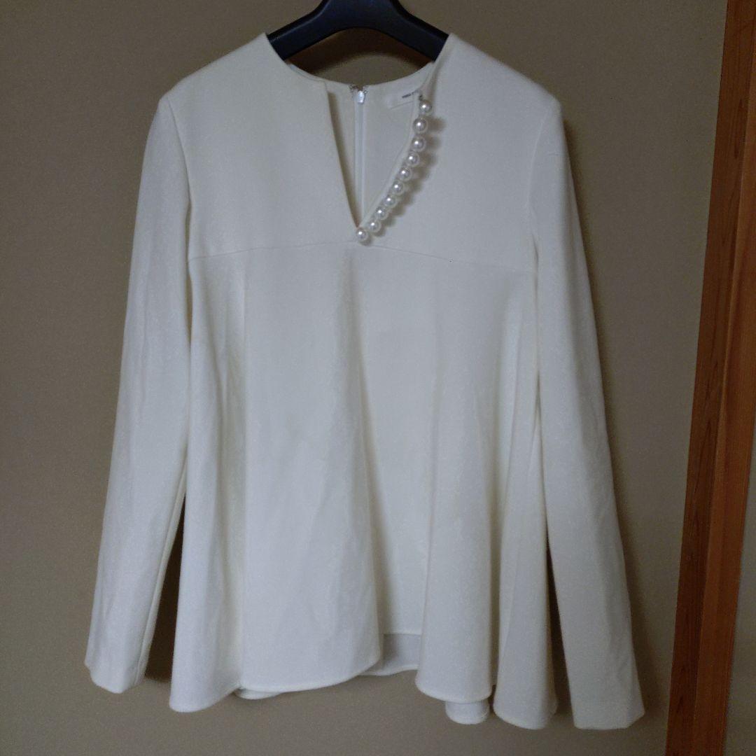 YOKO CHAN長袖ブラウス　パール　ホワイト白