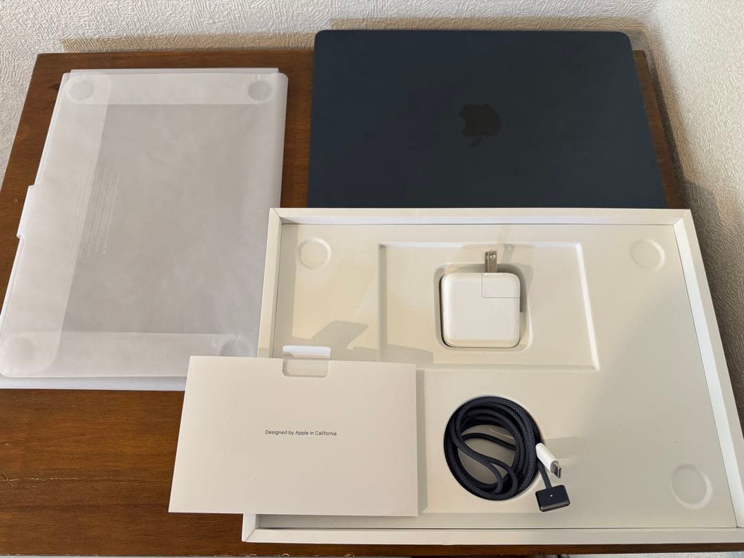 MacBook本体 MacBook Air 2022 M2 8GB/256GB