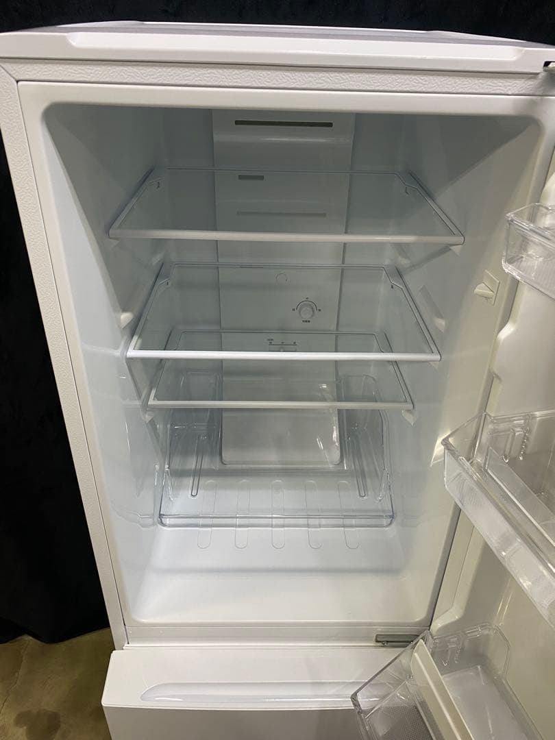 【美品】Yselectノンフロン冷凍冷蔵庫156L 2022年製YRZ-F15J