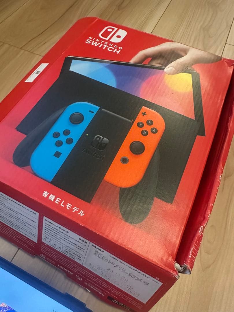 Nintendo Switch 有機ELモデル ネオンブルー/レッド