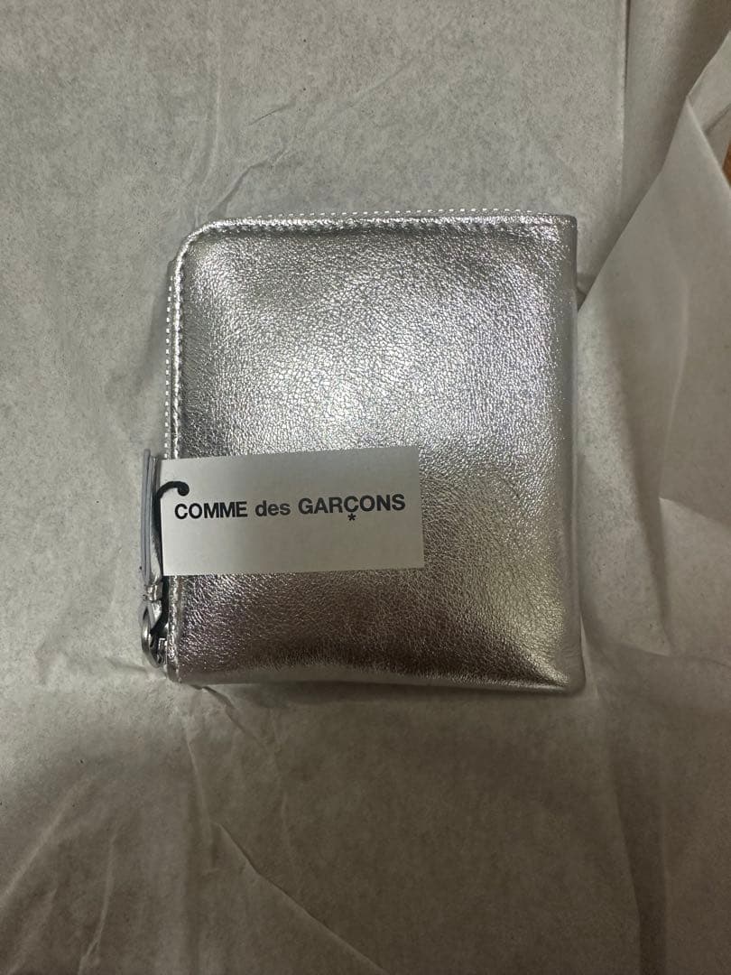 COMME des GARÇONS シルバー カードケース